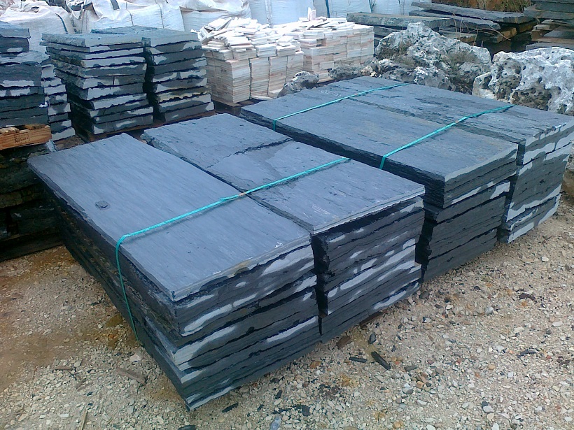 Schiefer Platten
